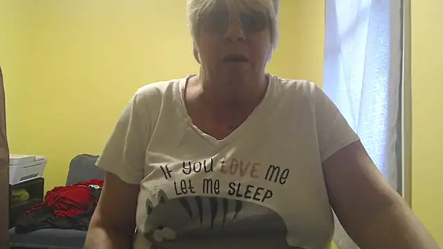 canadiancougar1965 online show from 12.13.25