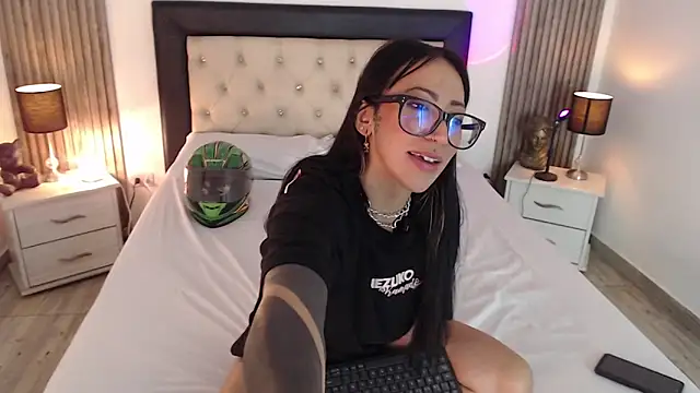 Snapshot of Sam_mansson66 chatting on 02.05.25 Sam mansson66 online show from 02.05.25