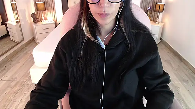 Snapshot of Sam_mansson66 chatting on 02.14.25 Sam mansson66 online show from 02.14.25