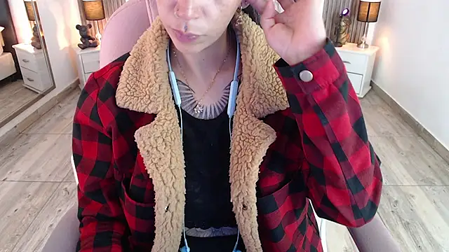 Snapshot of Sam_mansson66 chatting on 02.15.25 Sam mansson66 online show from 02.15.25