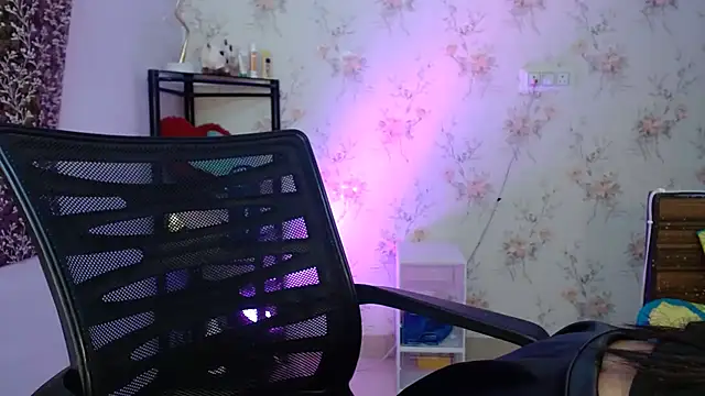 Snapshot of Snappy_girl chatting on 03.31.26 Snappy girl online show from 03.31.26