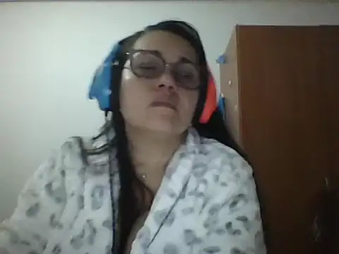 Snapshot of gaby0075 chatting on 12.10.24 gaby0075 online show from 12.10.24