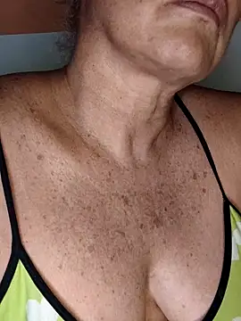 Kasandra Ho online show from 03.17.26