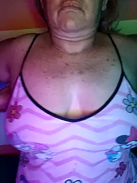 Kasandra Ho online show from 04.19.26