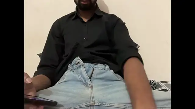 Snapshot of meatycronn chatting on 04.21.26 meatycronn online show from 04.21.26