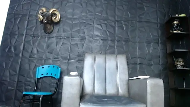 Hanna Fox 69 online show from 10.26.25