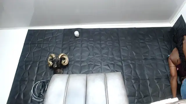 Hanna Fox 69 online show from 04.25.26