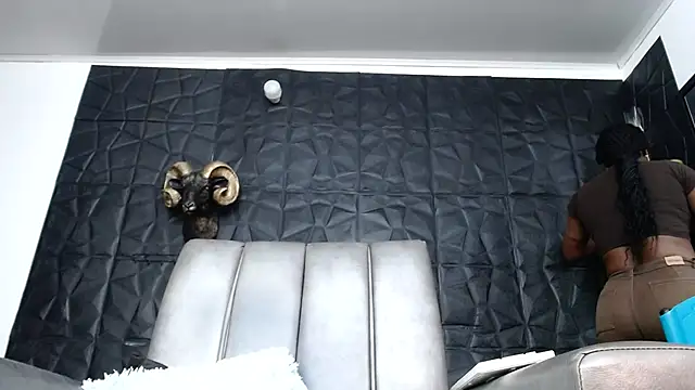 Hanna Fox 69 online show from 04.27.26