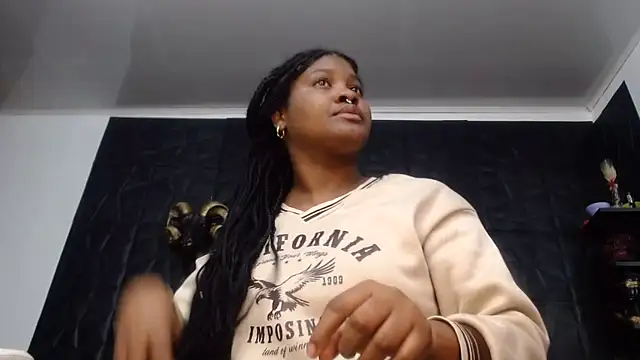 Snapshot of Hanna_Fox_69 chatting on 06.17.26 Hanna Fox 69 online show from 06.17.26