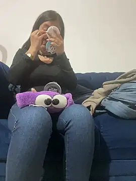 Lea velle online show from 01.28.25