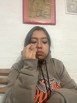 Lea velle online show from 02.10.25