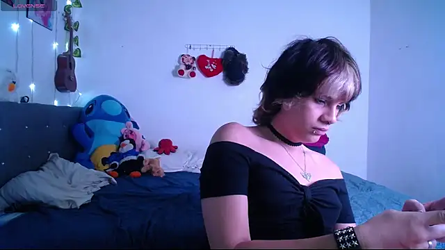 Caitlynwheler online show from 03.17.25