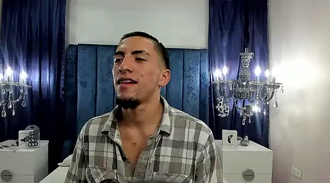 Snapshot of King_Dante_ chatting on 01.31.25 King Dante online show from 01.31.25