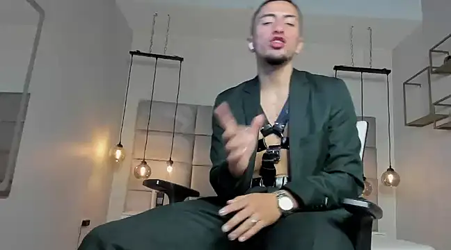 Snapshot of King_Dante_ chatting on 03.15.25 King Dante online show from 03.15.25