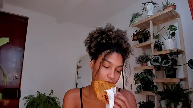 Johaphyton online show from 12.04.24