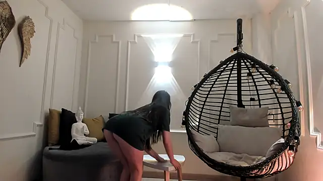 Megga Bluee online show from 01.16.25