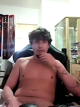 Snapshot of Shyguyfuckit chatting on 10.15.25 Shyguyfuckit online show from 10.15.25