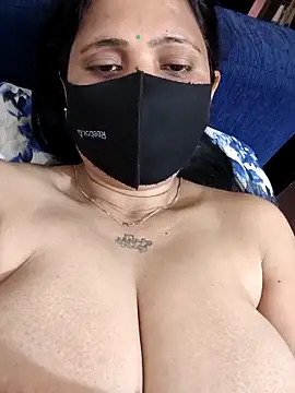 Snapshot of Neha8923 chatting on 03.20.25 Neha8923 online show from 03.20.25