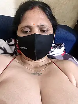 Snapshot of Neha8923 chatting on 10.31.25 Neha8923 online show from 10.31.25