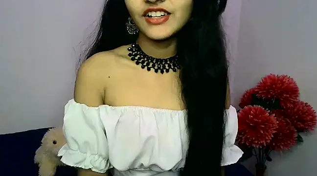 SUZY FROMUS online show from 12.09.24