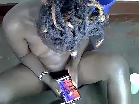 Sweetaggy2 online show from 12.16.25