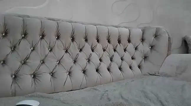 Snapshot of ElliaSquirtGirl chatting on 01.18.25 ElliaSquirtGirl online show from 01.18.25