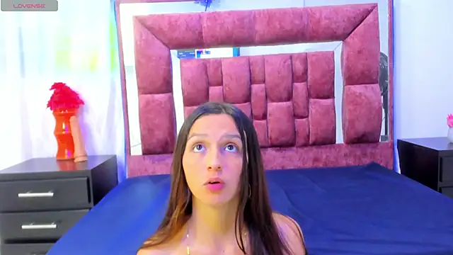 lucy cooper01 online show from 12.03.24