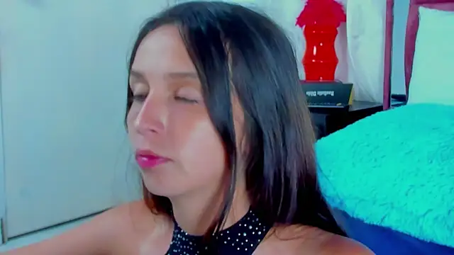 lucy cooper01 online show from 12.14.24