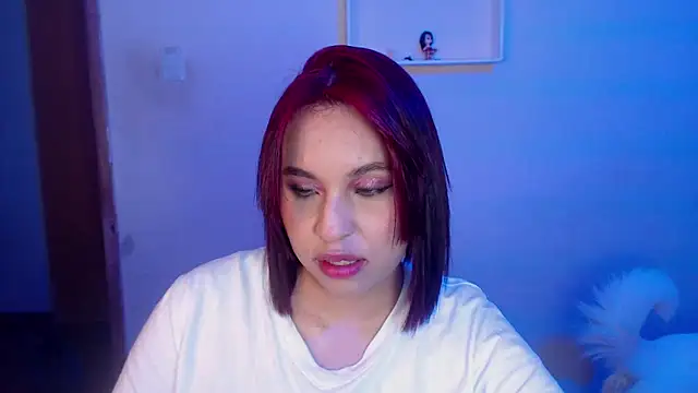 Snapshot of annie3 chatting on 12.15.24 annie3 online show from 12.15.24