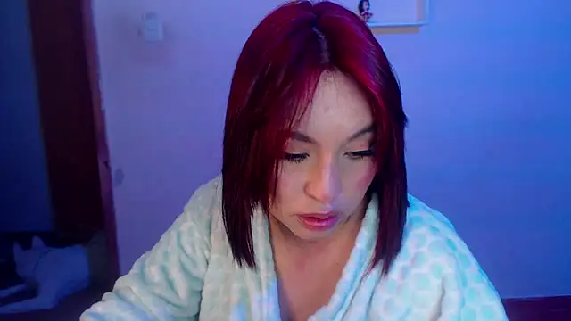 Snapshot of annie3 chatting on 12.20.24 annie3 online show from 12.20.24