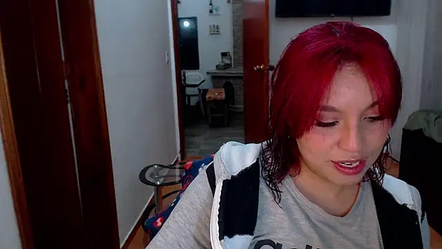 Snapshot of annie3 chatting on 02.13.25 annie3 online show from 02.13.25