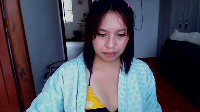 Snapshot of annie3 chatting on 02.28.25 annie3 online show from 02.28.25