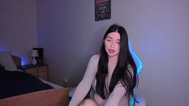 AdellaLoveX online show from 10.30.25