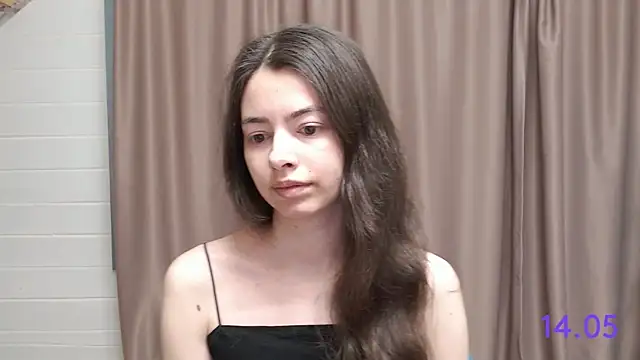 Snapshot of sweet_sweet_angel chatting on 05.14.26 sweet sweet angel online show from 05.14.26
