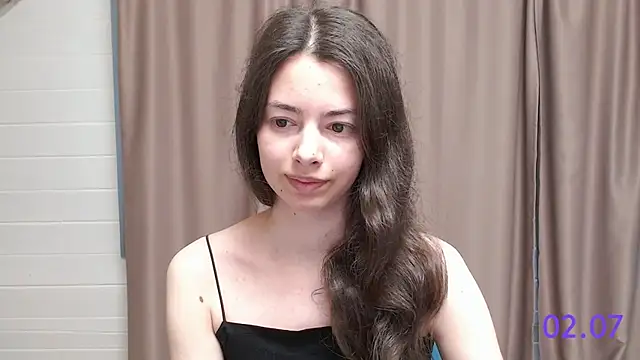Snapshot of sweet_sweet_angel chatting on 07.02.26 sweet sweet angel online show from 07.02.26