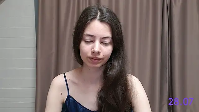 Snapshot of sweet_sweet_angel chatting on 07.28.26 sweet sweet angel online show from 07.28.26