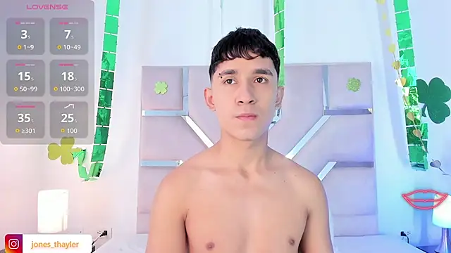 Snapshot of Thayler_jones chatting on 03.28.26 Thayler jones online show from 03.28.26