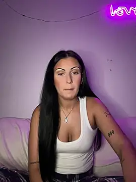 Snapshot of SweNatasha chatting on 12.10.24 SweNatasha online show from 12.10.24