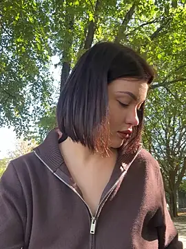 KikiWatson online show from 09.24.25