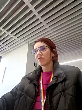 your red rose  online show from 01.20.25