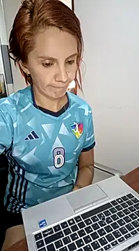 your red rose  online show from 02.27.25