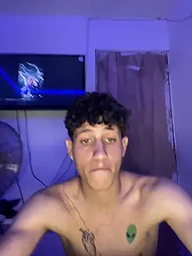 LatinBoysxxx online show from 01.05.25