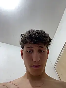 LatinBoysxxx online show from 04.13.26