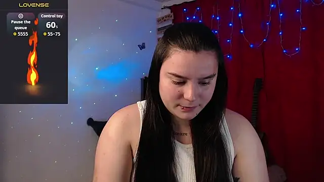 Snapshot of Nika_1_ chatting on 11.22.25 Nika 1 online show from 11.22.25