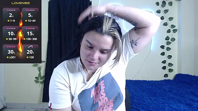 Snapshot of Nika_1_ chatting on 01.15.26 Nika 1 online show from 01.15.26