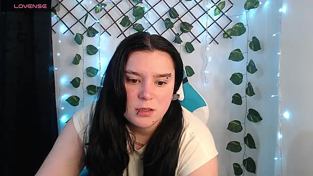 Nika 1  online show from 04.19.26