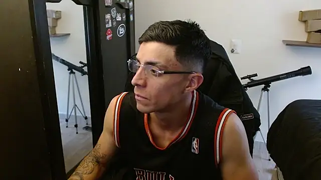 kv   xxx  online show from 04.11.26