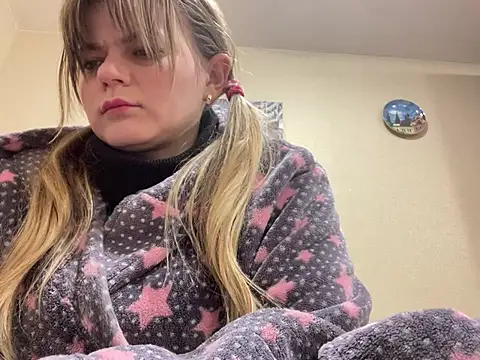 Snapshot of SkyAdelina241 chatting on 01.25.25 SkyAdelina241 online show from 01.25.25