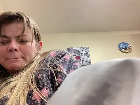 Snapshot of SkyAdelina241 chatting on 01.31.25 SkyAdelina241 online show from 01.31.25