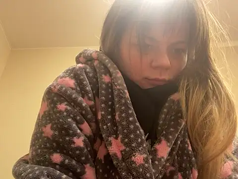 Snapshot of SkyAdelina241 chatting on 02.14.25 SkyAdelina241 online show from 02.14.25